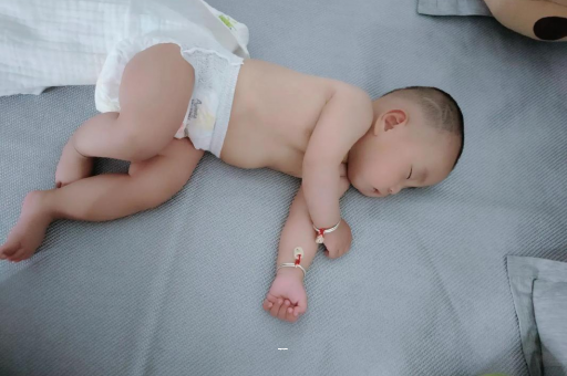 德州宝宝突然很多眼屎